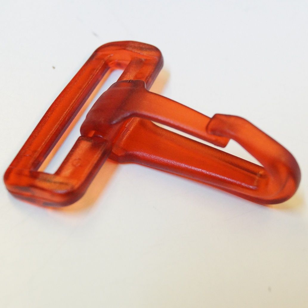 Rucksackschnalle, D-Ring und Karabiner - halbtransparent